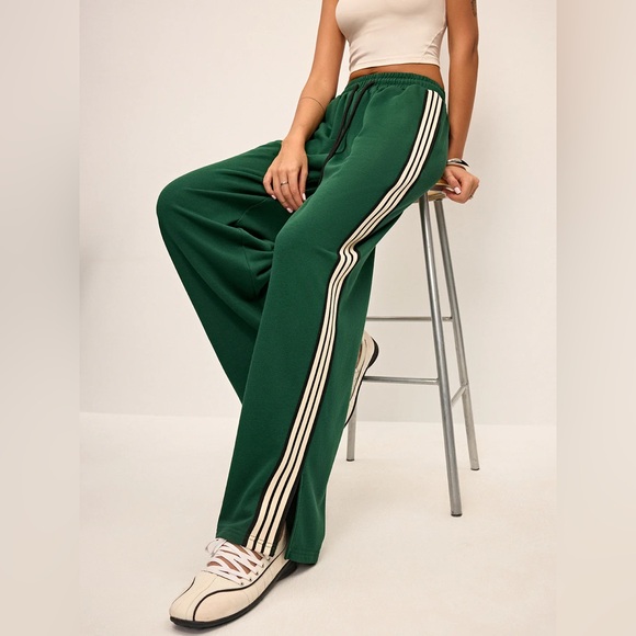 COMMENSE Side Stripe Wide-Leg Sweatpants - size XSmall, Small - Picture 4 of 7